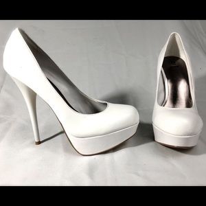 Bakers white leather sexy high heel pump